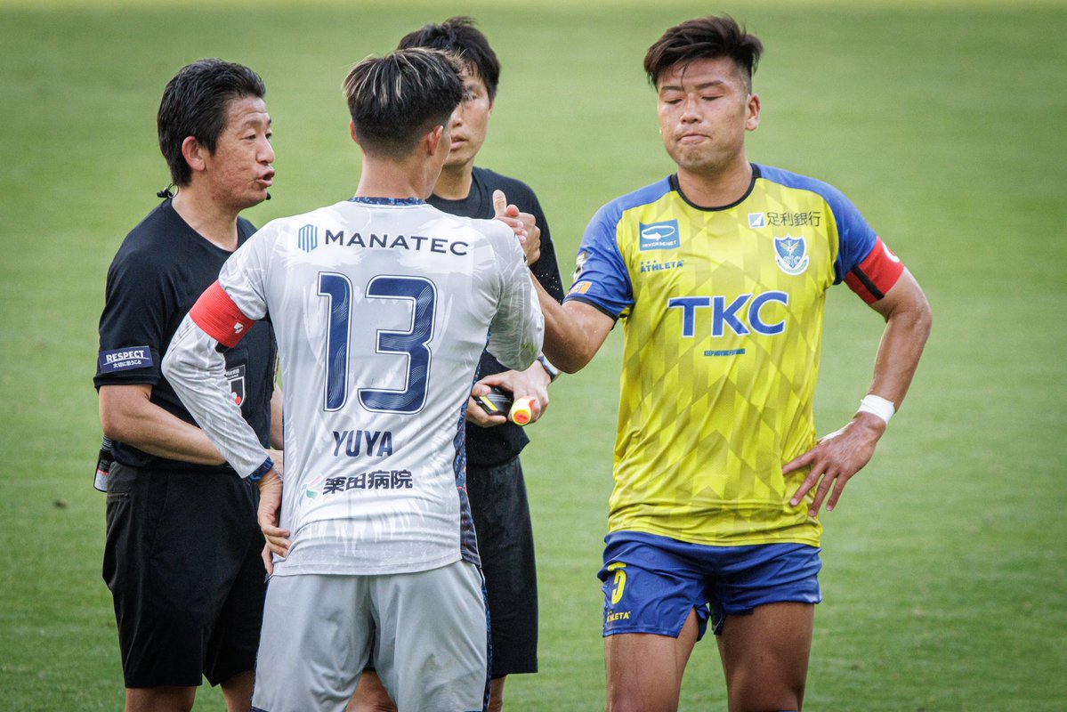 yfc39's tweet photo. 3連勝。満足せず。もっと良くなれる。
高校生の時に夢見てた舞台でやっと対戦する事が出来ました。この年齢で巡り合う事にとても感慨深さを感じたし、頑張ってきて良かった。と思う瞬間でした。育崇のキャリアに改めてリスペクトをし刺激を与えられる存在であれるようまだまだ頑張ろうと思います
#宝物 https://t.co/uw4MwxxWk6