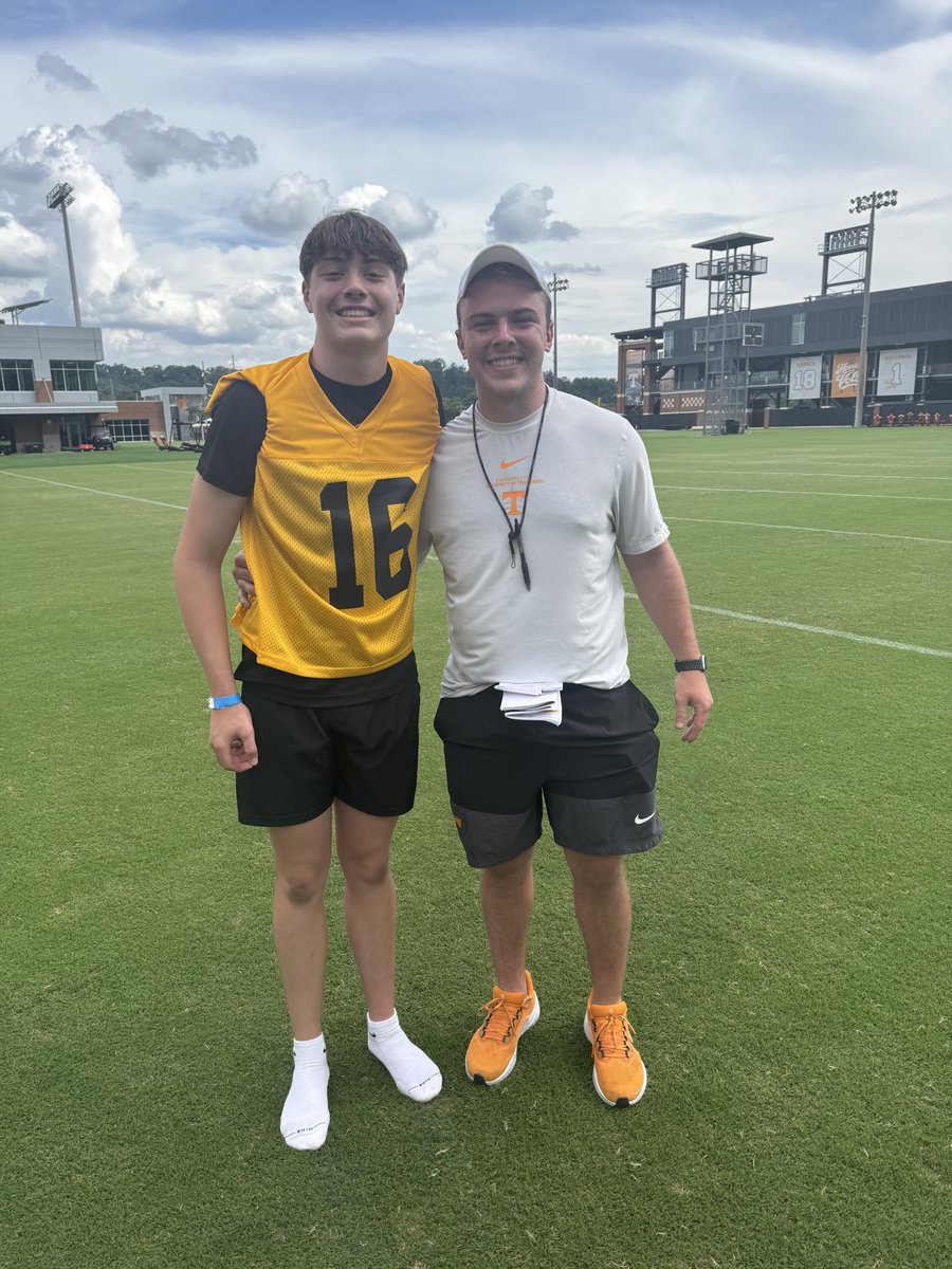 braxbennett14's tweet photo. Had a great day competing at Tennessee! Thank you for the invite @andrew_mctighe  and look forwarding to seeing everyone again soon. 

@CoachCrab 
@caprewett 
@ColeBennett 
@Dalton_Cats_FB 
@Vol_Football 
@VolFBRecruiting 
@Dale_Dowden 
@RecruitGeorgia 
@KohlsKicking https://t.co/YmzUJpQ7AW