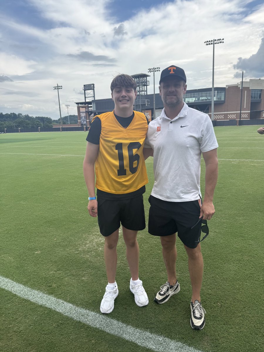 braxbennett14's tweet photo. Had a great day competing at Tennessee! Thank you for the invite @andrew_mctighe  and look forwarding to seeing everyone again soon. 

@CoachCrab 
@caprewett 
@ColeBennett 
@Dalton_Cats_FB 
@Vol_Football 
@VolFBRecruiting 
@Dale_Dowden 
@RecruitGeorgia 
@KohlsKicking https://t.co/YmzUJpQ7AW