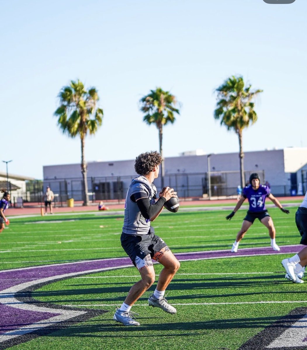 antoniotd_3's tweet photo. Spring Ball-building chemistry and community https://t.co/st3GM41BMd