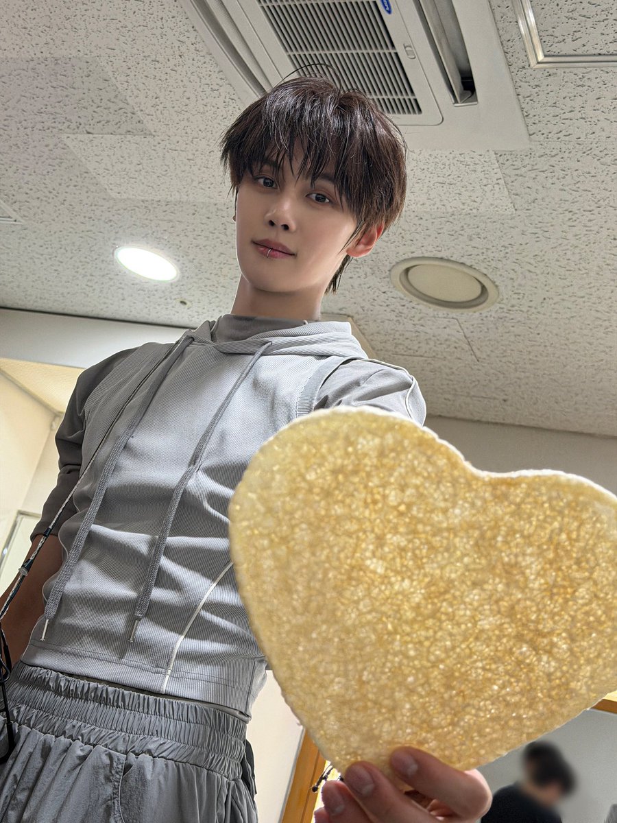 bing____g's tweet photo. 존귀
뻥튀기강아🫰🏻🫰🏻 https://t.co/jU3Nuk7NHT