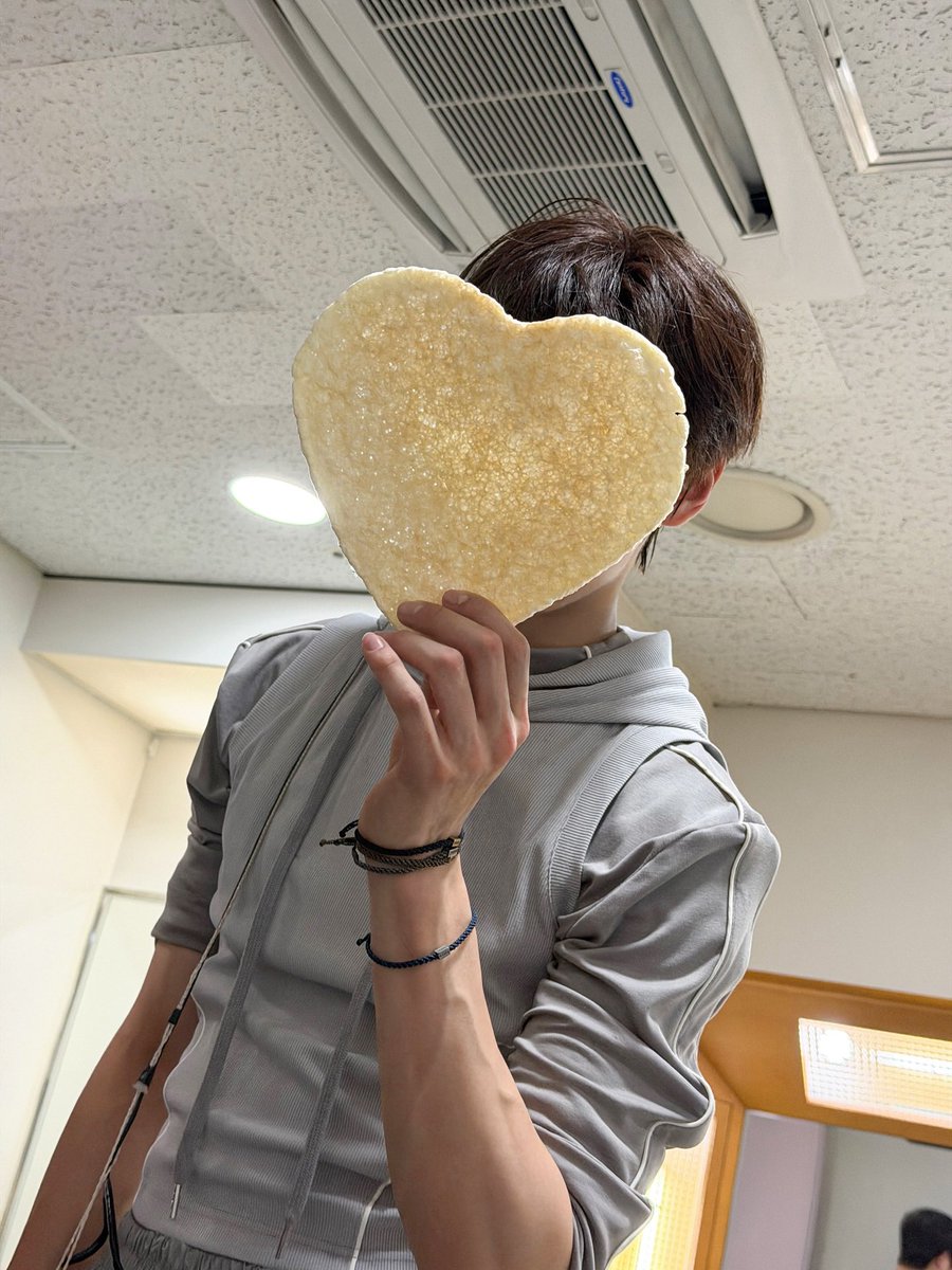 bing____g's tweet photo. 존귀
뻥튀기강아🫰🏻🫰🏻 https://t.co/jU3Nuk7NHT