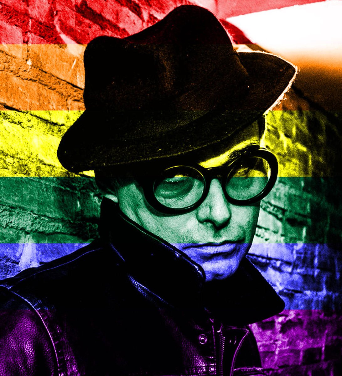 jupiteracervo's tweet photo. FELIZ MÊS DO ORGULHO!!

Don’t ever be ashamed of who you truly are. Você é precioso exatamente como é, sem precisar mudar nada

E como o Júpiter disse uma vez: please don’t disturb, all the lovers around the world é também disse all you got to do is enjoy yourself https://t.co/9zaaMFGuFS