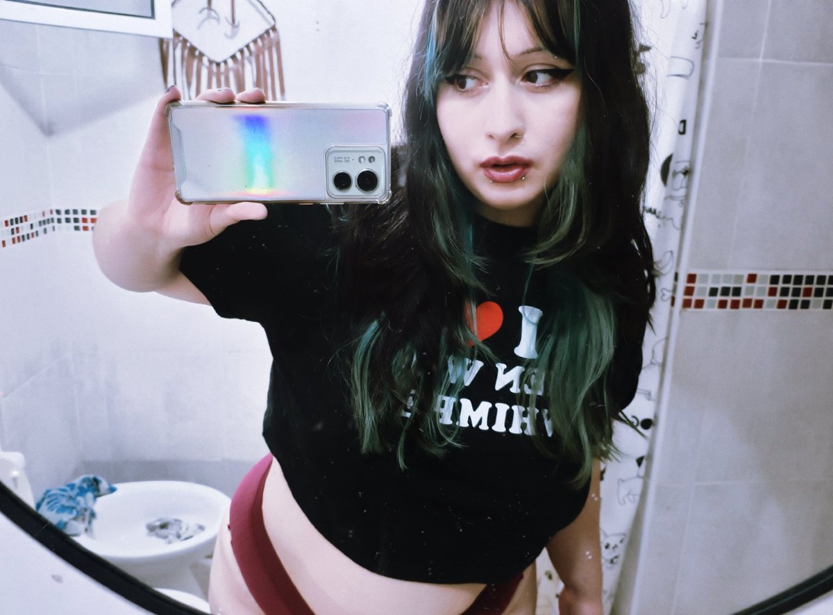 𝐤𝐢𝐤𝐢 tweet media