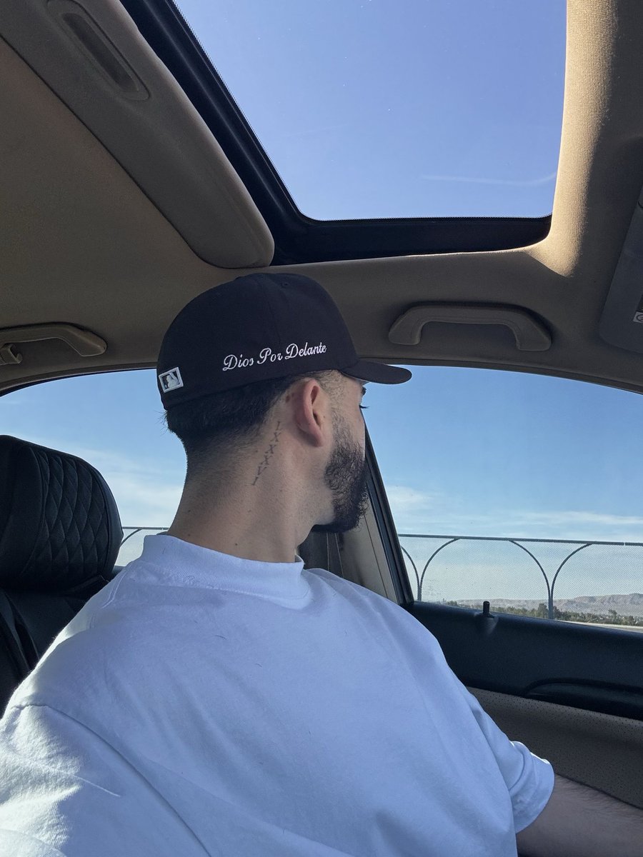 josh2witit's tweet photo. 😛 https://t.co/vrJfRSyvtL