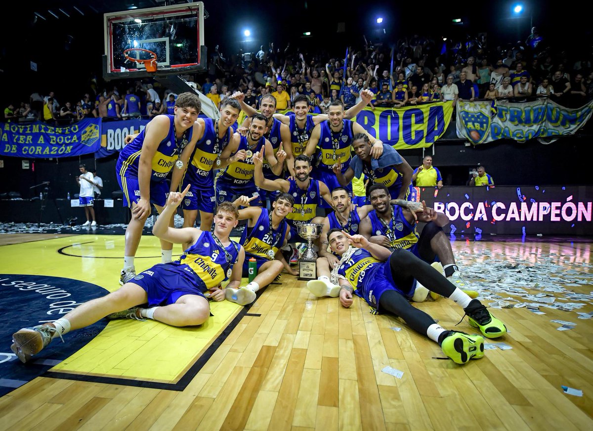 TripleXeneize's tweet photo. Felicitamos al CM de Quimsa que, después de 3 (TRES) años, pudo subir este tweet 👏🏽 https://t.co/utGfBFSSwi