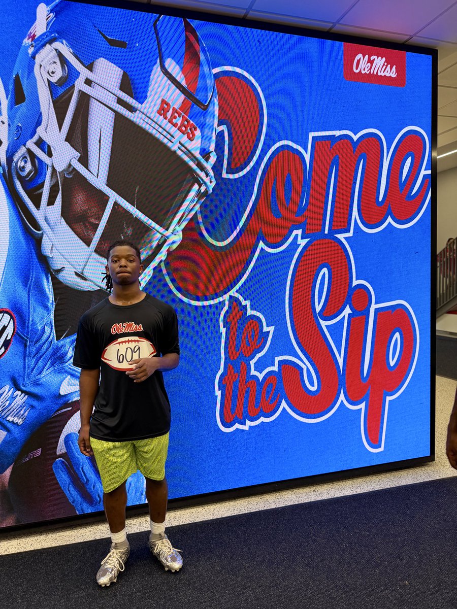 primetimedjay's tweet photo. Had a great day competing at @OleMissFB today!

@Coach_MSpurlock @DCTIGERS_FB @RockPerkins52 @RecruitGeorgia @OleMiss @OleMissSports @RebelsFBRec https://t.co/IPP5sFgndP