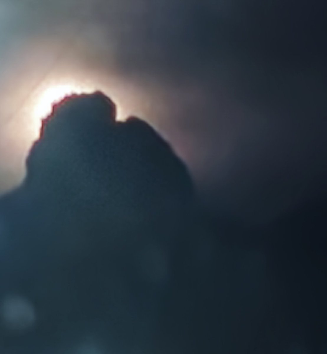 MarC_Rayada's tweet photo. Se ve bien mamón la luna detrás del cerro de la 🪑 https://t.co/9MwKN3AQRz