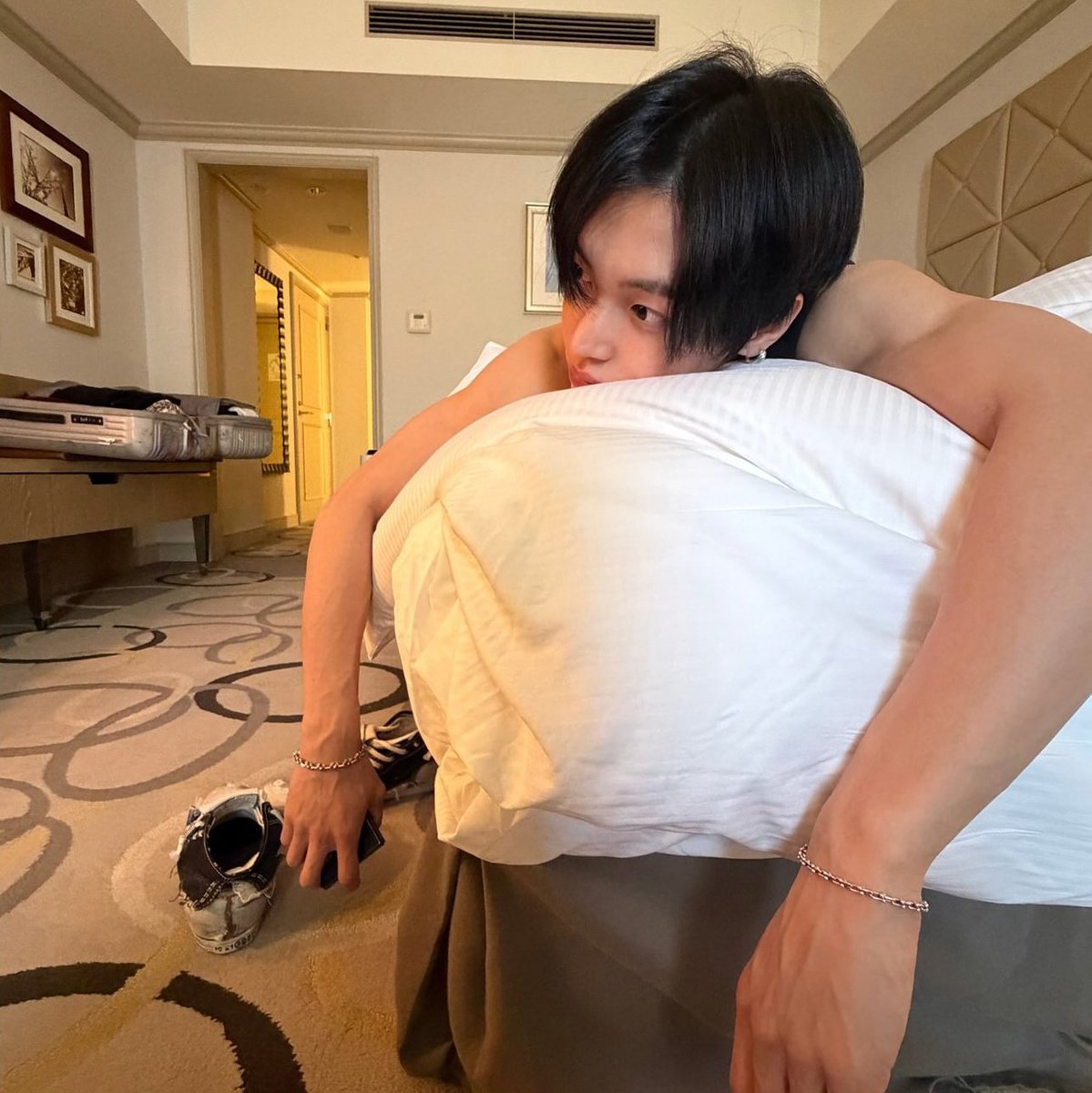 bareeyes0_0's tweet photo. 씨발 이렇게 찍자고 한 ㅅㄲ 누구야
그놈 조사해 제정신 아닙니다 씹변태 게동마니아입니다 https://t.co/GO9E6XeTFO
