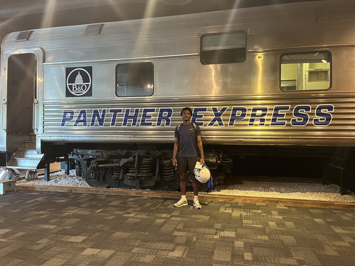CoachRobRTCA's tweet photo. RTCA QB c/o 2028 @EDrew2825 spending some time in front of @GeorgiaStateFB at camp today. Keep sharpening your sword QB1 https://t.co/4Czzjb207c