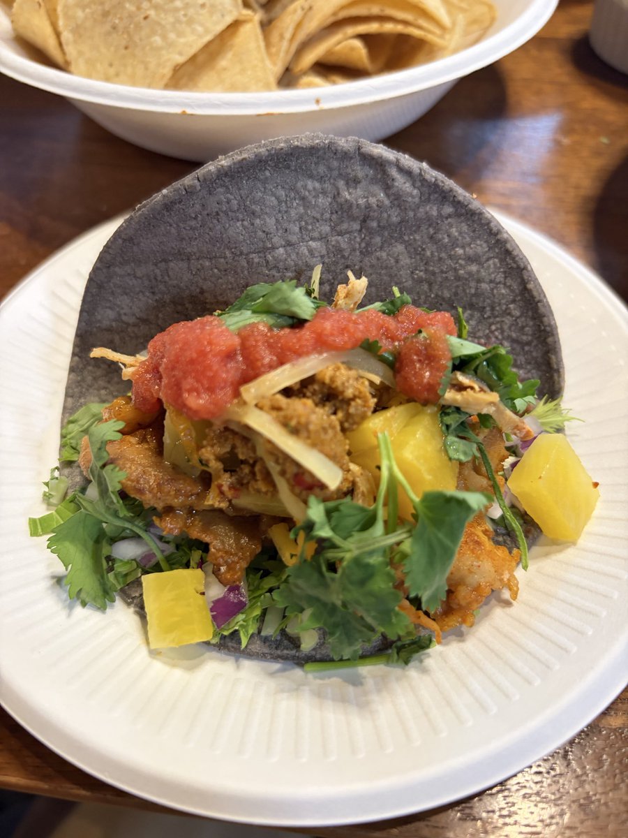 mima_shimoda's tweet photo. 昨日は
矢野通選手のお店にて
開催されたタコス会
ご参加された
沢山の皆さま
そして
矢野選手
ワト選手
ザキさん
本当に
ありがとうございました🙏🫶👍
タコス
とても美味しかった
🌮😋👍🇲🇽
#EBRIETAS
#二代目松味庵
#第4回タコス会 https://t.co/PuQW6Ckmpp