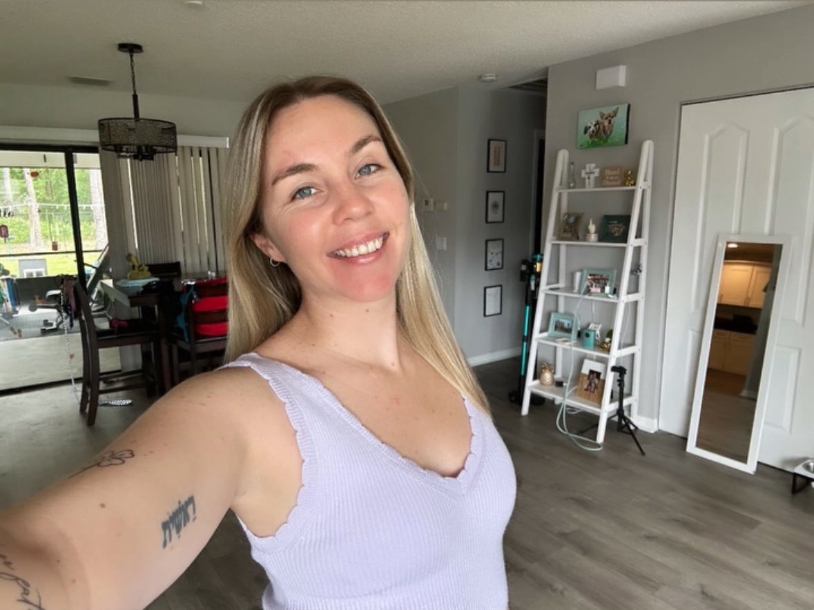 Lydia2782's tweet photo. Free Sunday 🌹💐 Tomorrow back to saving life’s 🧑🏼‍⚕️👩‍⚕️ https://t.co/8XfHGnggAI