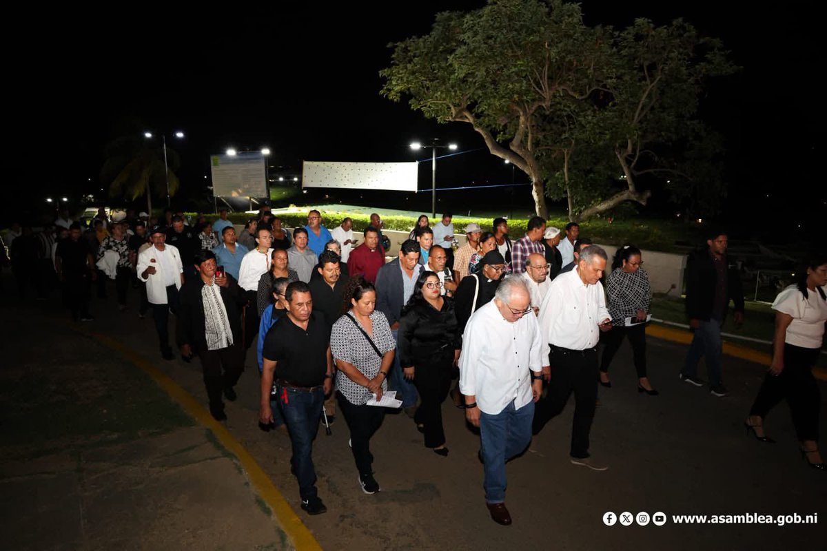 SuazoYubrank's tweet photo. Así actúan los criminales, siempre bajo la oscuridad de la noche para pretender ocultar su crimen.

Nicaragua y el mundo les observa.

@SecRubio @AUNNicaragua @AlianzaCivicaNi @BiancaJagger @PauloAbrao @CP_OEA @cefeche @LuciaPinedaU @joseantoniokast @JMilei @JoseRaulMulino https://t.co/PNsLrAjvz4