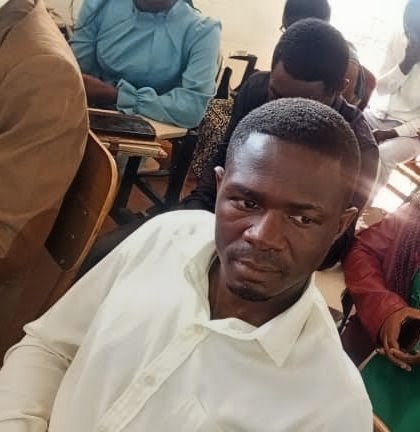 agabaseama54179's tweet photo. 𝗕𝗹𝗮𝗰𝗸 𝗦𝘂𝗻𝗱𝗮𝘆 𝗮𝘁 @kabuniversity a𝘀𝘁𝘂𝗱𝗲𝗻𝘁 𝗵𝗮𝘀 𝗯𝗲𝗲𝗻 𝗳𝗼𝘂𝗻𝗱 𝗗𝗲𝗮𝗱 𝗶𝗻 𝘁𝗵𝗲 𝗵𝗼𝘀𝘁𝗲𝗹 𝗮𝘁 𝗡𝘆𝗮𝗸𝗶𝗵𝗮𝗿𝗼 in the names of Kule Rodgers a student of Bachelor of Environment Science 
@Educ_SportsUg 
@jckwesiga https://t.co/yyST2NQ4bu