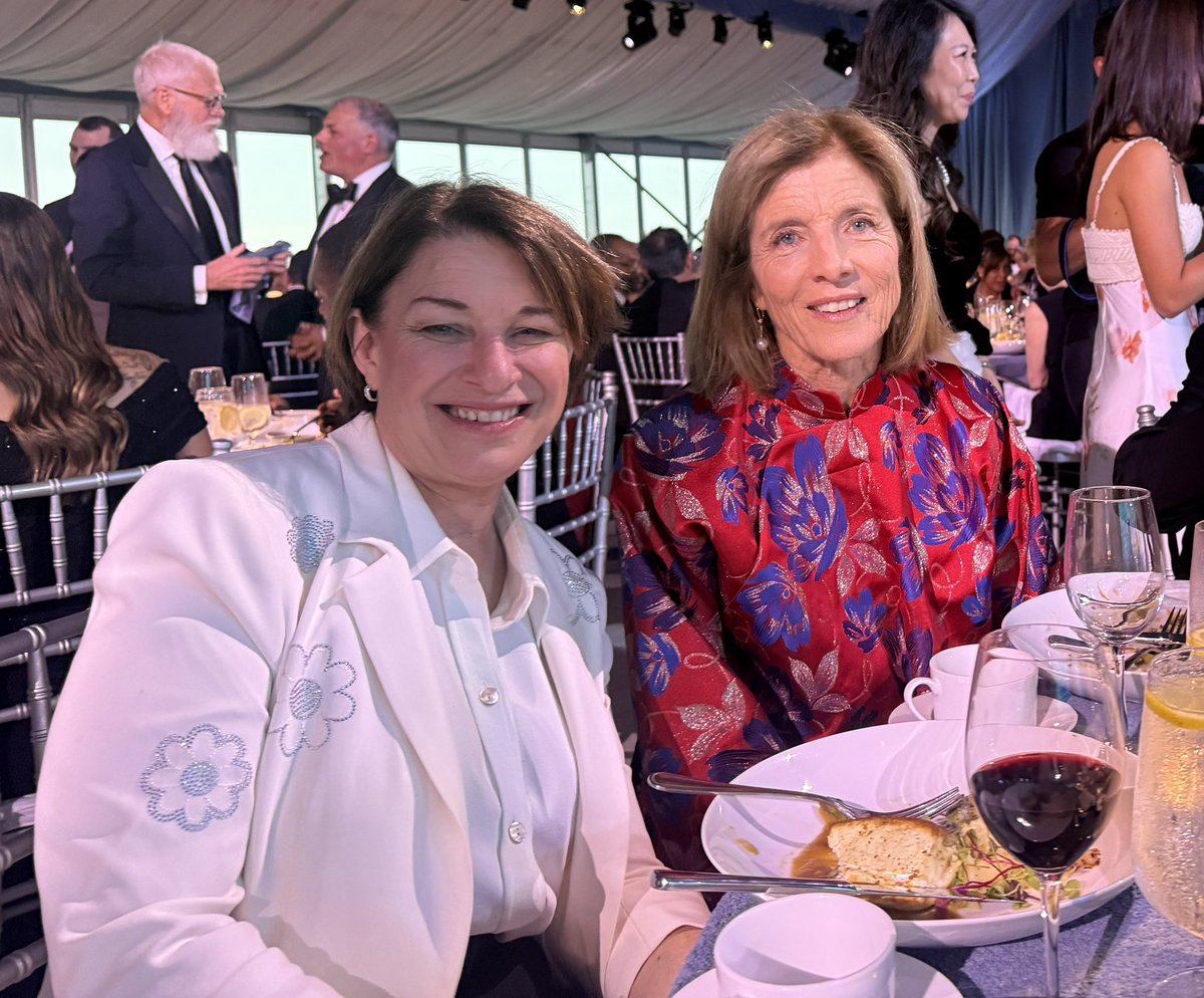 amyklobuchar's tweet photo. The people of the Twin Cities win the JFK Profile in Courage award. Thanks to Amb. Caroline Kennedy for the amazing evening and Yusuf, Carolina, Zena &amp; Natalie who accepted the award and represented our State so well at the ceremony!  ❤️ https://t.co/JSbESfu4vw