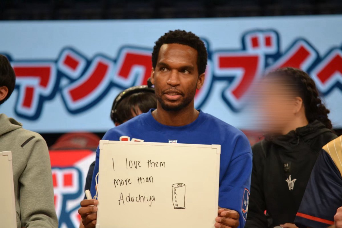 なな tweet media