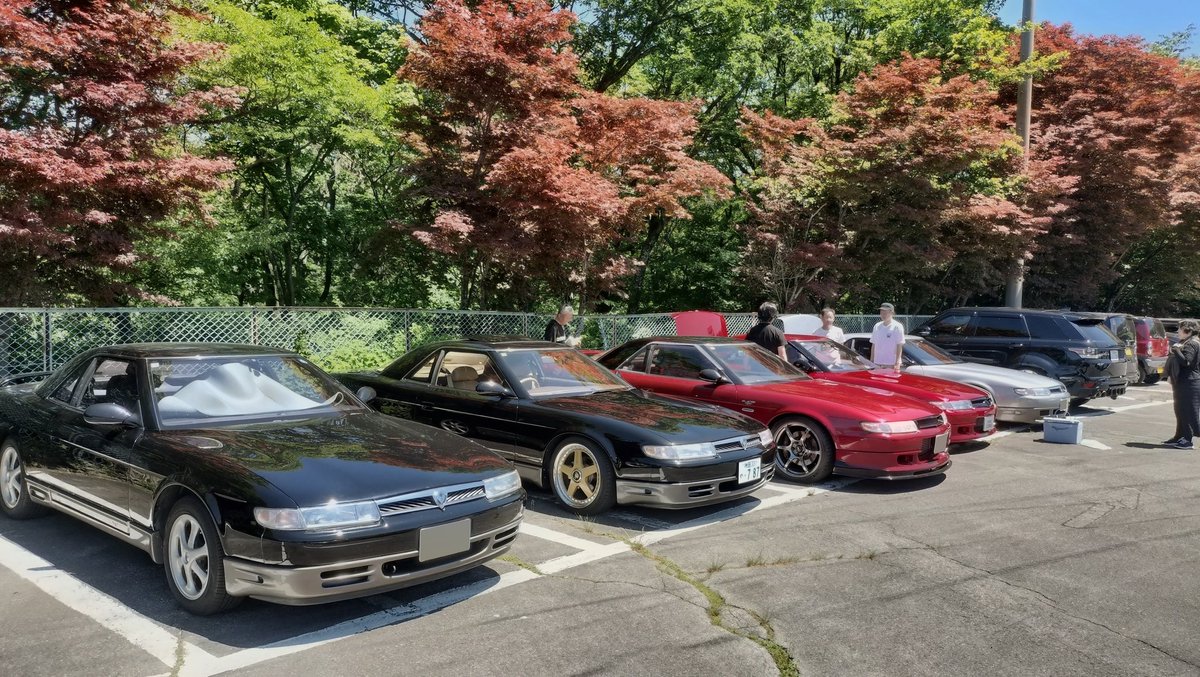 cosmo787b's tweet photo. 5/30
榛名ロータリーミーティングに参加してきました🍙
コスモ5台でのプチツーリングは最高！
#榛名ロータリーミーティング #ユーノスコスモ https://t.co/oa3TDzEWQG