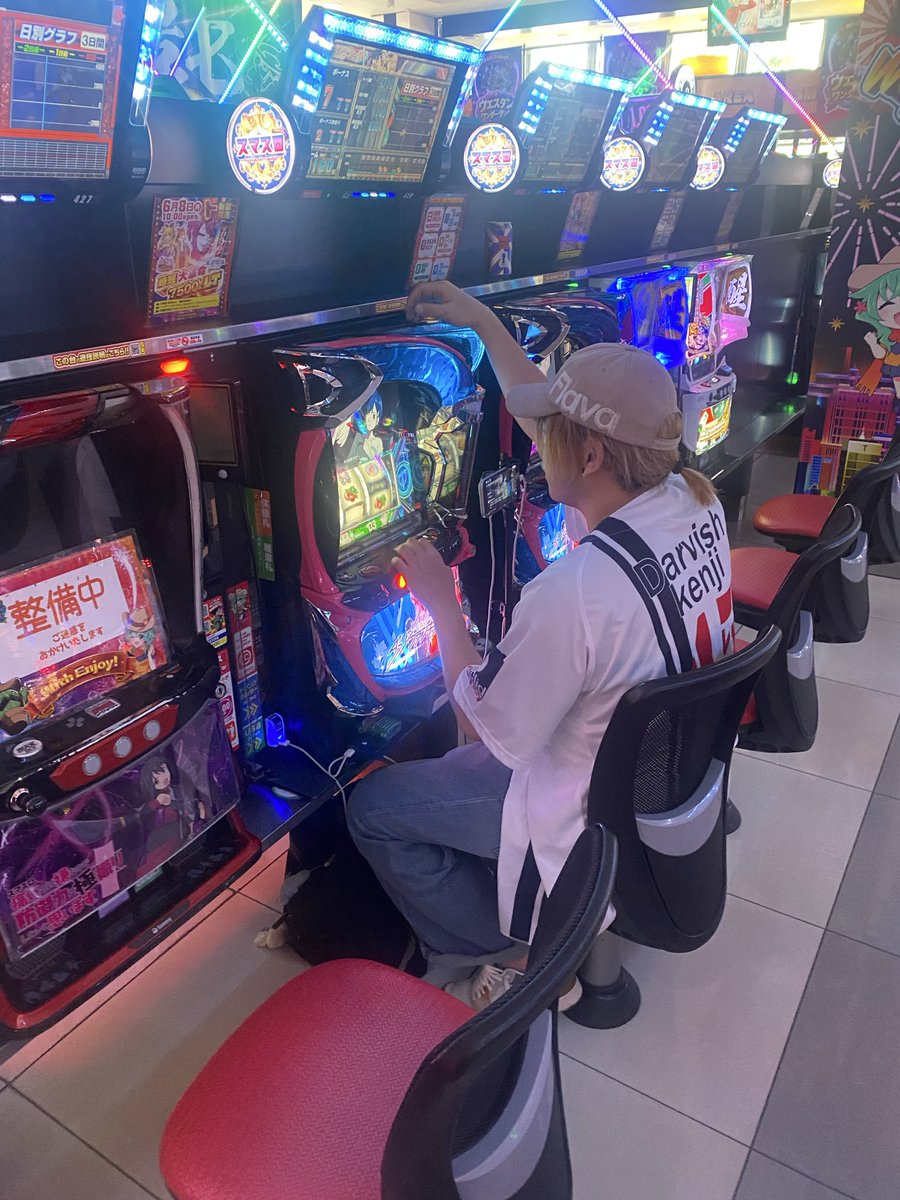 blue_poteto_fly's tweet photo. なあぼう　リオエース2
やすし　　ダリフラ

今のところ楽しく遊べてます！

まだまだ時間はある！

#PR
#ウエスタン環七南葛西店 https://t.co/LtTW9USGid