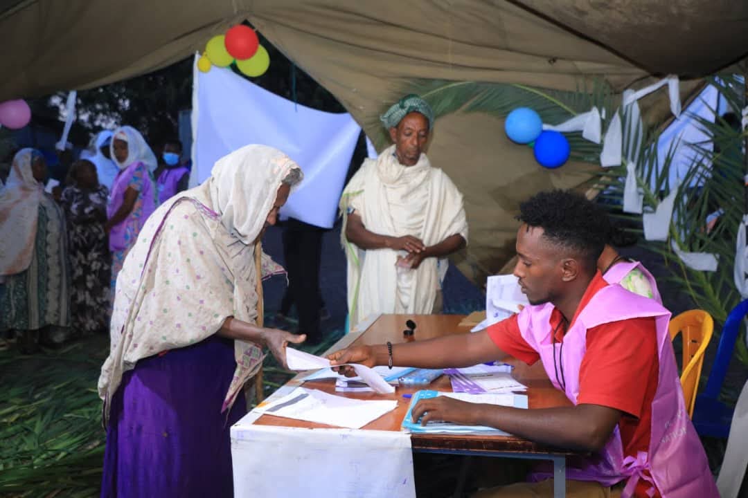 prosperity2022's tweet photo. 🇪🇹 Ethiopia is voting.
Polling is underway across the country as millions of Ethiopians cast their ballots in the 7th General Election. From early this morning, citizens have been turning out in large numbers to make their voices heard through the ballot box.
#Prosperity https://t.co/A0iYQtjSGF