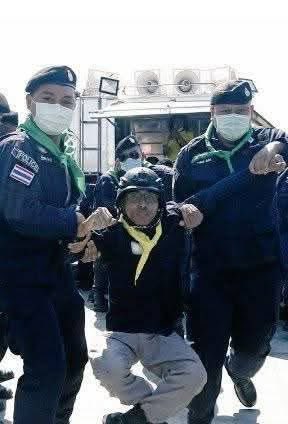 สลิ่มที่สถุลส้มชอบเรียก tweet media