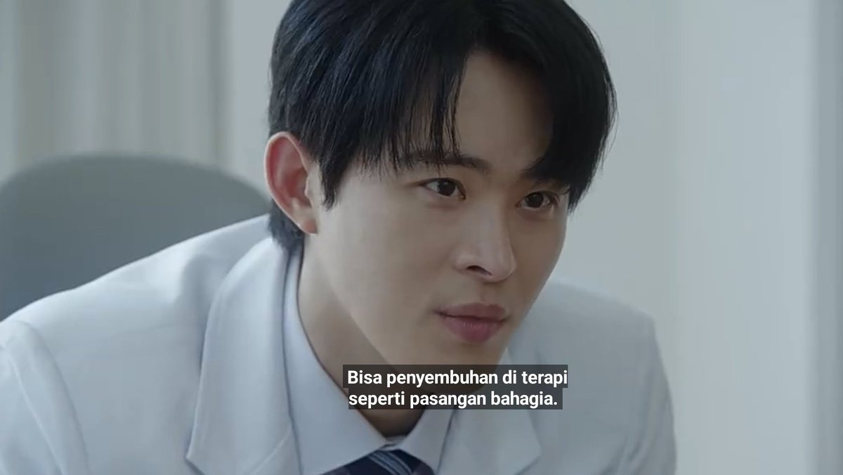 tomatocultiv's tweet photo. pasangan bahagia ❌️
pasangan gila 😭 ✅️
#MyRoyalNemesis #MyRoyalNemesisEp8 https://t.co/P0gHrSWLEH