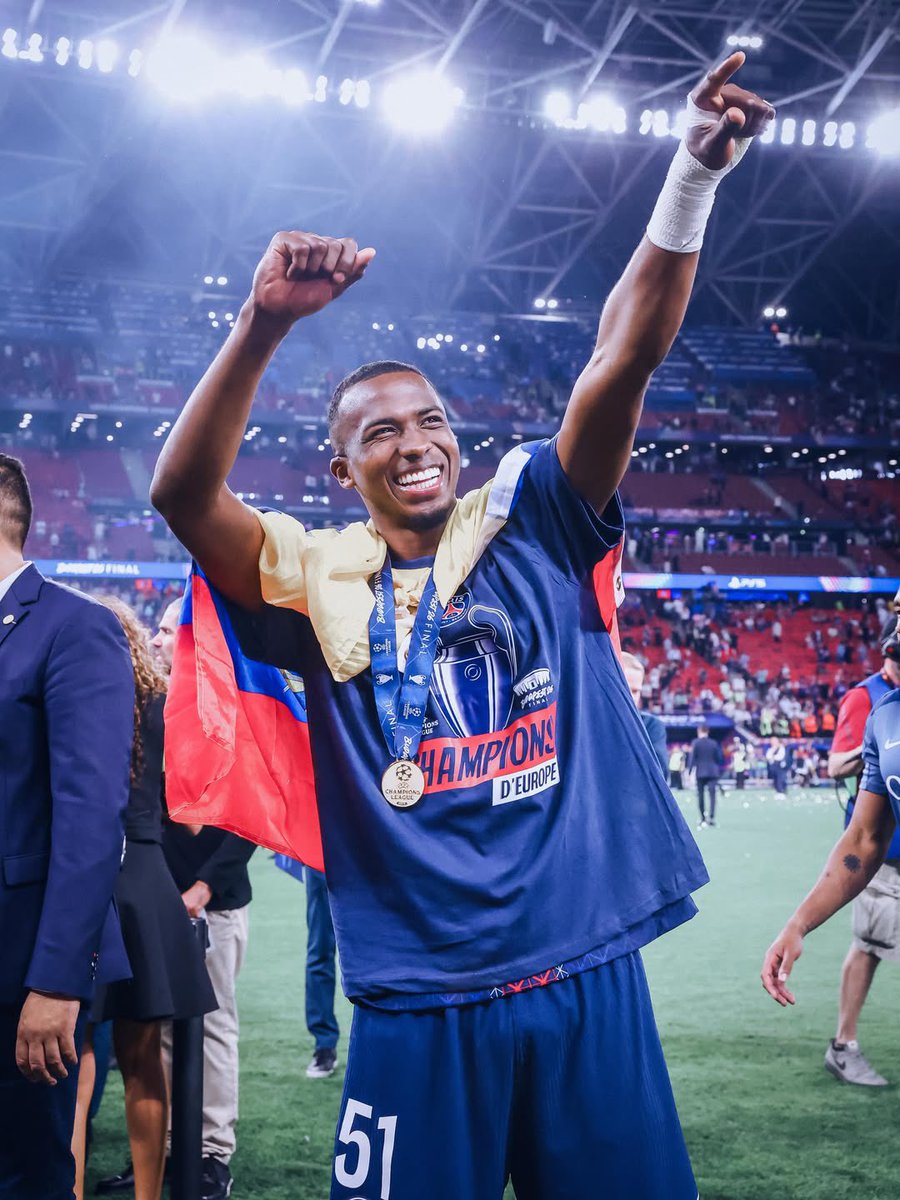 PSG_espanol's tweet photo. ✅ Bicampeón de Europa
✅ Convocado por @LaTri para la Copa Mundial 2026

¡Felicitaciones, Pachito! 🇪🇨🫶 https://t.co/FCXN4Yx1Bb