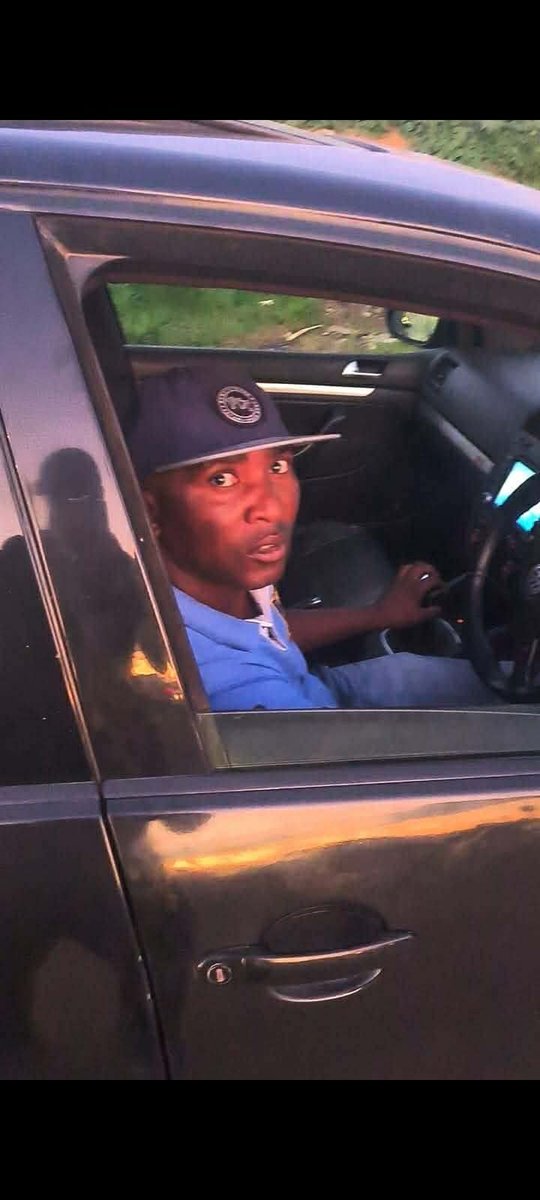Crime_SpotterSA's tweet photo. If You Know This Man, Please Tell Him To Return The Bakkie He Stole.

We have received information that he is often seen around Olievenhoutbosch. If you have any information regarding his whereabouts or the location of the vehicle, please contact the vehicle owner or report it to the police.