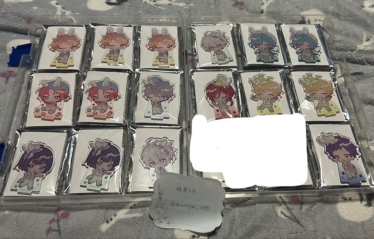 mattya_080's tweet photo. 【郵送交換】 あんスタ アニカフェ アクスタ

譲 : 画像参照

求 : 凛月

他グループでの交換可能⭕️ https://t.co/SDzURnBEhh