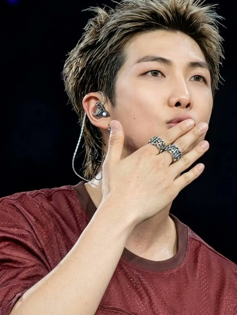 RebecaBarba's tweet photo. #DomingoDe el día especial dedicado a #KimNamJoon #NamJoon #RM Las buenas personas como Namjoon son medicina natural.😊🫶🏻💜 존재해줘서 고마워요 💜#MiGrupoFavoritoDeKPop BTS (방탄소년단) 💜🇲🇽💜🇰🇷💜 🫶🏻 ❤️🫰🏻🩷 ᗷTS⟭⟬ 🅐🅡🅜🅨 https://t.co/P7HGTDYr5k