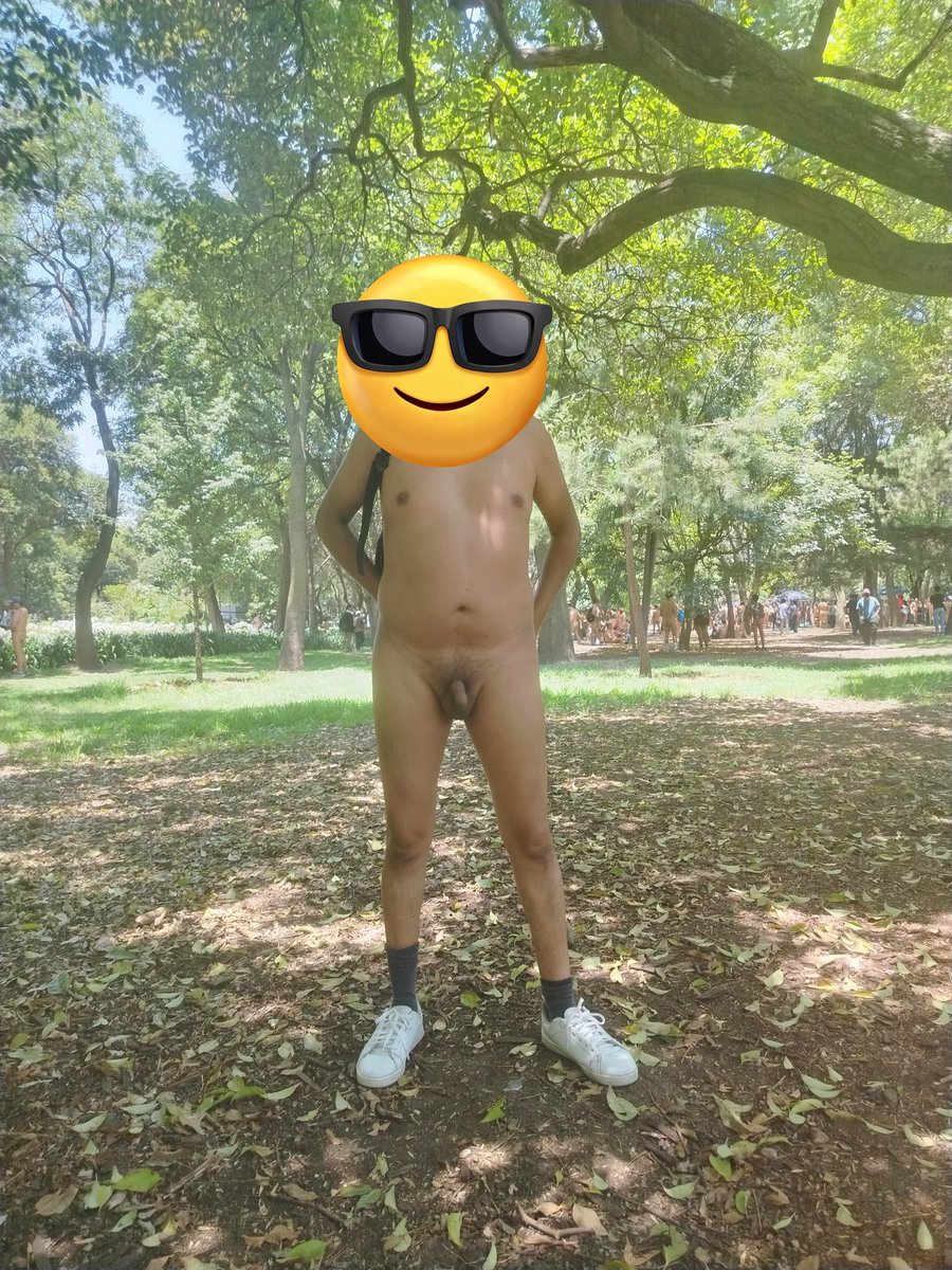 Cap976's tweet photo. Nacemos desnudos, pero el mundo se encarga de vestirnos de vergüenza y juicios.
#DiaAlDesnudo2026 https://t.co/1R3Uwij6th