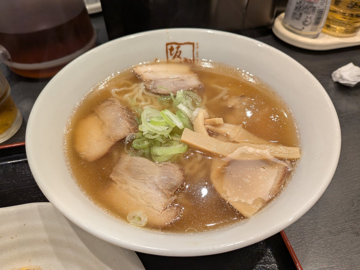 usagichi's tweet photo. 食べるときはほぼ濁ってるスープ系
20数年ぶりの喜多方ラーメン
当たり前ですが、美味しいですね
#喜多方ラーメン https://t.co/WcZ9kLy1Gq