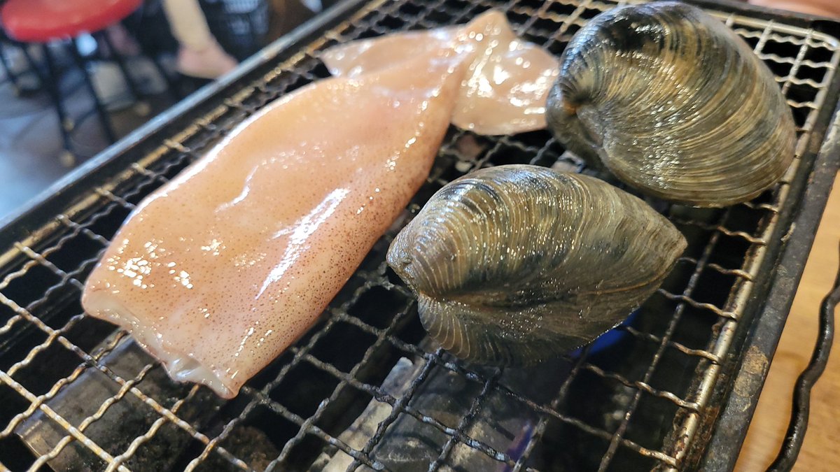 chap_dn's tweet photo. まゆりとさんとランチからの
神戸空港にお見送り*⋆✈︎

あやぴとは2日間
まゆりとさんとは3日間一緒に過ごせて楽しかった！
2人ともありがとね🫶🏻 https://t.co/CCI5052PwM