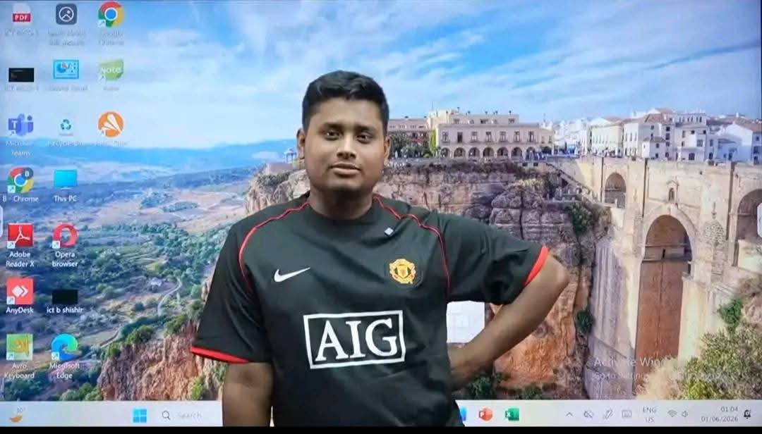 revolt_71's tweet photo. রাত বাজে ২টা। 

আর এই পোলাটা আসছে কোন যায়গায় কত টাকার তহবিল আসছে, সেসব নিয়ে জবাবদিহিতার আলাপ দিতে...

গতকাল হাসনাতকে ঘিরে যে পরিকল্পিত মিডিয়া ট্রায়াল চালানো হয়েছিল, 

সম্ভবত সেটার জবাব দিতেই আজকে লাইভে আসা।

এদেশের হলুদ মিডিয়াগুলো এসব সস্তা ন্যারেটিভ উৎপাদন করে, আদৌও এ ছেলেগুলোরে ব্যাকফুটে ফালাইতে পারবে? 

যে তরুণেরা বন্দুকের নল, দমন-পীড়ন আর রাষ্ট্রীয় শক্তির মুখোমুখি দাঁড়িয়ে নিজেদের অবস্থান থেকে একচুলও সরেনি!! 

তাদের বিরুদ্ধে কয়েকটি শিরোনাম বা টকশোর প্রপাগান্ডা কোনোদিনই যথেষ্ট হবে কি?

- Ashraful Islam Shoheb