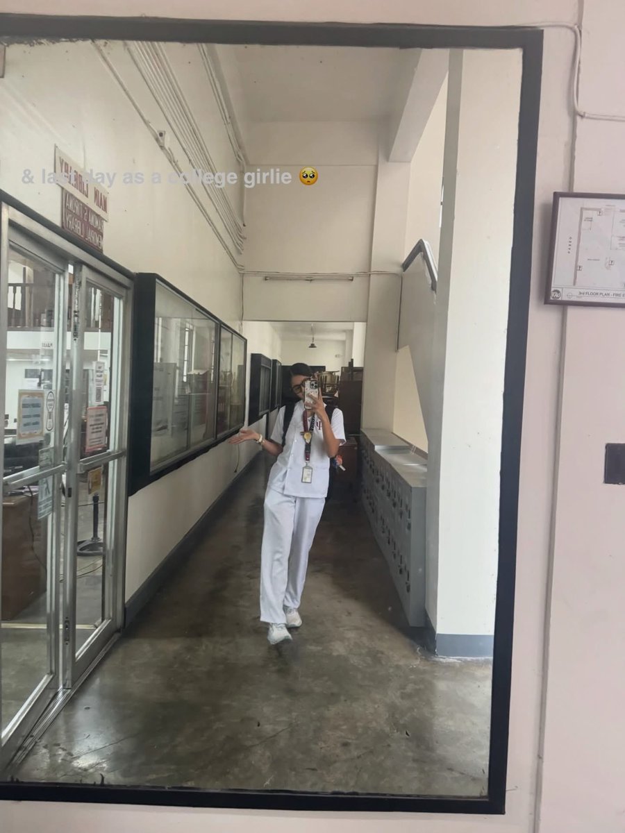 KAORIESWWOFC's tweet photo. Kaori’s May Dump and a glimpse of her upcoming graduation. Congratulations in advance, Kaori!🎓

🔗 https://t.co/UvVfxAJ46m

#KaoriOinuma | @kaori_oinuma https://t.co/XqzZCaCfK2