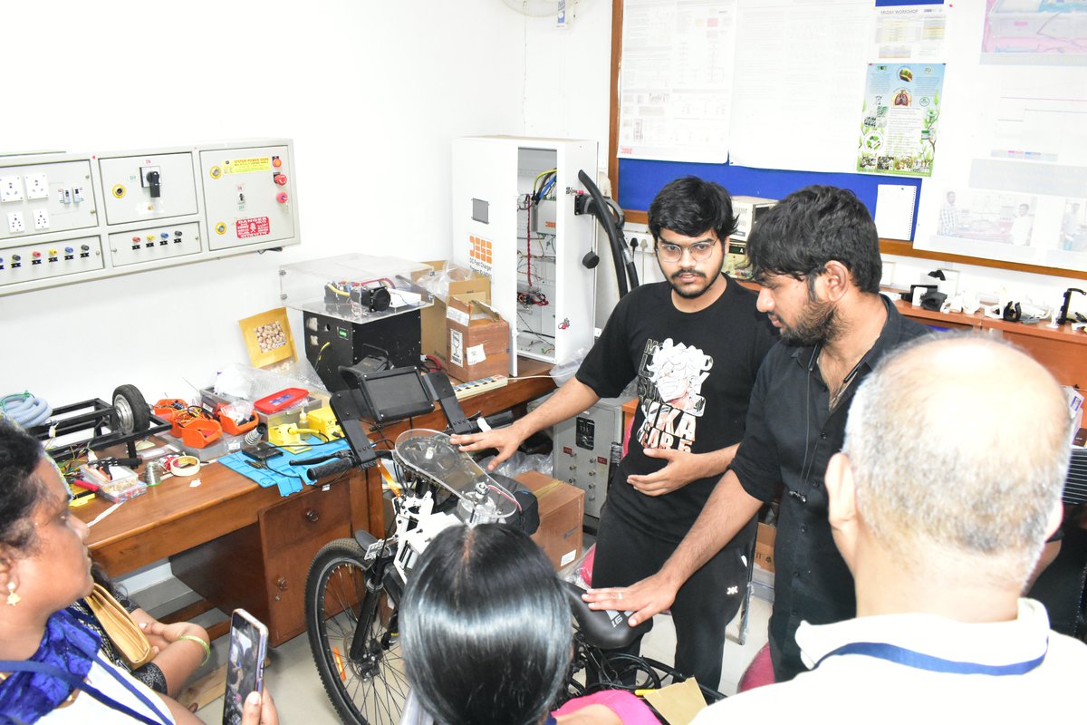 cce_iisc's tweet photo. Day 2 of FDP on Electronic Products Design & Systems at CCE, IISc focused on IoT & practical system design.
тАв IoT in Product Design тАУ Dr. T V Prabhakar
тАв Case Studies тАУ Dr. Lakshmi Poola
тАв Hands-on Project Demos тАУ Dr. Poola & Mr. Arun
MeitY-funded initiative.
#IISc #MeitY https://t.co/zgrMZ0G8Ln