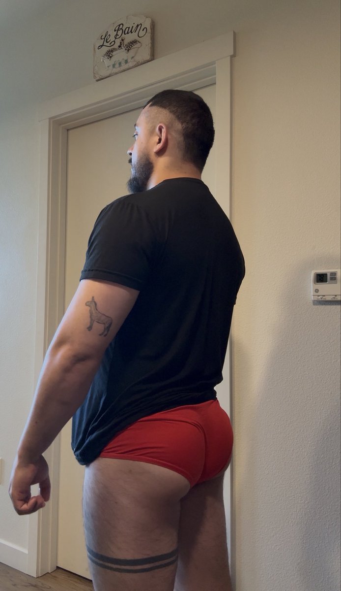 TheMrRomo's tweet photo. Feeling cheeky https://t.co/baZkJsp4ag