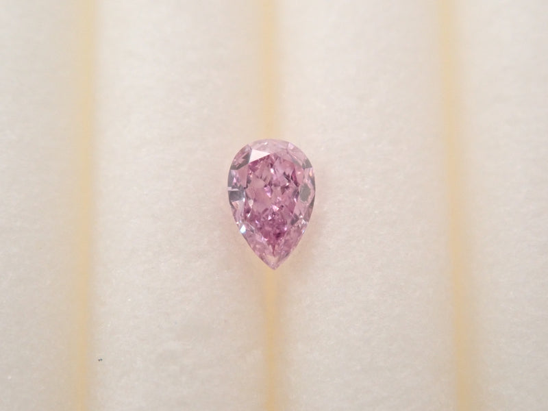 ピンクオパールスフィア♡♡No.2706 FANCY VIVID PINK PURPLE, SI-1 のルースです✨