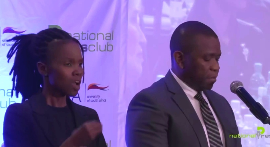 _Yellow_Owl's tweet photo. Congratulations to Lt General Nhlanhla Mkhwanazi as the #NPCUnisaNewsmaker of the Year 2025.

Well done to the winners who also contribute to journalism excellence!!🌟

Truly honoured to ensure an accessible award ceremony!!💛 

#JournalismMatters #NPCUnisaNewsmaker https://t.co/JA992cYyrt