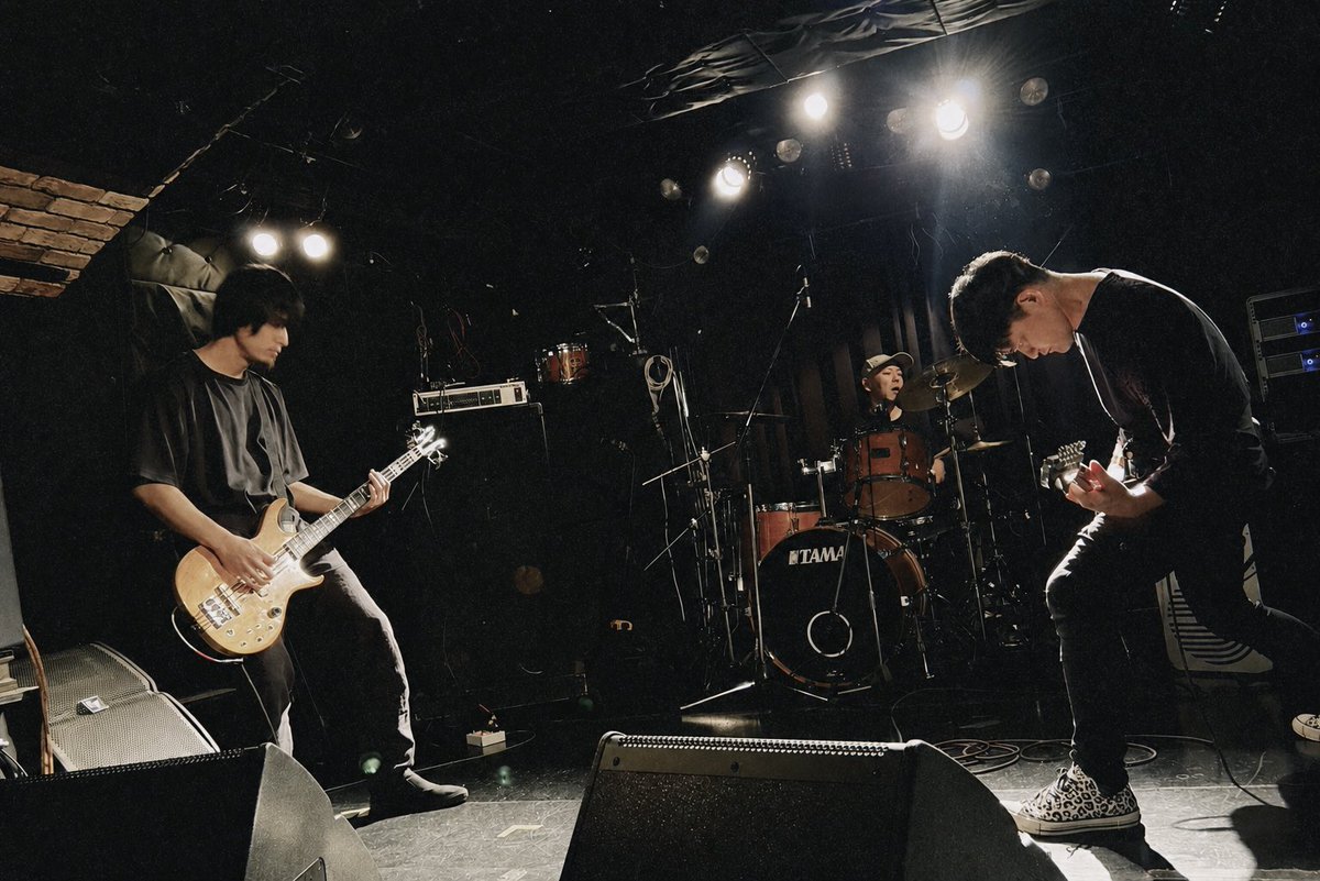 chi_to_suna's tweet photo. 【Torr LIVE SCHEDULE 2026】

・6/6(土)@名古屋stiffslack
w/9i、elephant、THE ANCHERS、VACANT

・7/20(月祝)@都内🆕

・8/10(月)@新宿MARRY-GO-ROUND
w/butta-gil、滑稽のドア、FOOLA

・9/23(水祝)@都内

・10/31(土)@都内 https://t.co/c96JCy2qW4