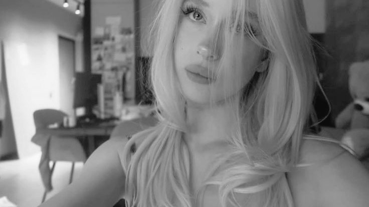 ‎ ‎ ‎ ‎ 𝐃aniela , ‎ ^᪲᪲᪲ ‎ tweet media