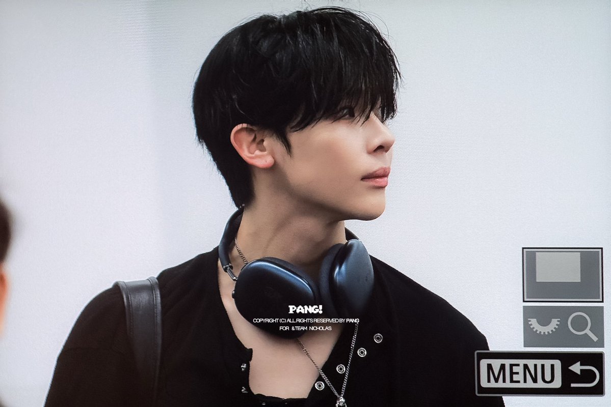 pangluvnico's tweet photo. 260601

#니콜라스 #王奕翔 #NICHOLAS #ニコラス https://t.co/hABwKysGP4