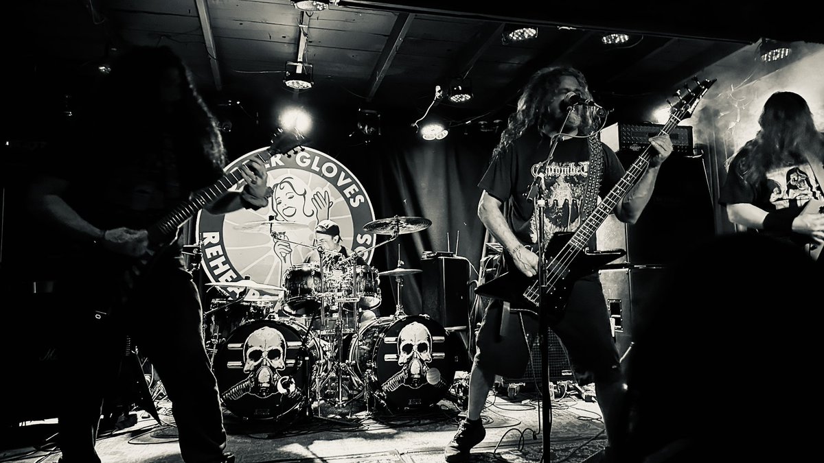 TheOneTrueDevil's tweet photo. THRASHPOCALYPSE II is still raging and it’s been a fantastic night of metal at Rubber Gloves in Denton. MALDEVERA, CHEMICAUST, and GAMMACIDE brought the heat. Huge thanks to all the thrash maniacs that came out.
@TheOneTrueDevil @rgrsdentontx @Coven_BrimDFWTX https://t.co/c5CzoKN3fG