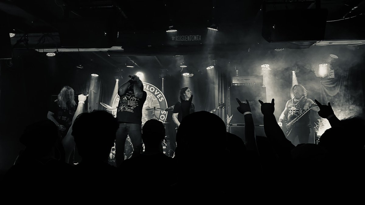 TheOneTrueDevil's tweet photo. THRASHPOCALYPSE II is still raging and it’s been a fantastic night of metal at Rubber Gloves in Denton. MALDEVERA, CHEMICAUST, and GAMMACIDE brought the heat. Huge thanks to all the thrash maniacs that came out.
@TheOneTrueDevil @rgrsdentontx @Coven_BrimDFWTX https://t.co/c5CzoKN3fG