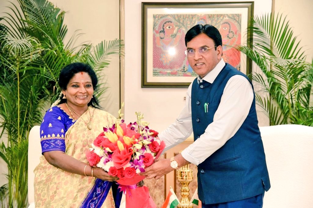 DrTamilisai4BJP's tweet photo. Warm Birthday Greetings to Hon’ble Minister of Labour and Employment; Youth Affairs and Sports, Shri.@mansukhmandviya Ji.Praying for his long life and good health to Serve the Nation.
@LabourMinistry
@YASMinistry

(File Photo) https://t.co/ZcgFAQsKzZ