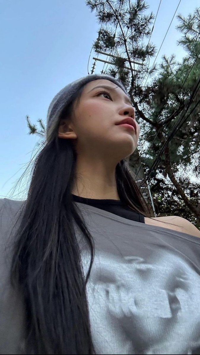 𝐈𝐒𝐀𝐁𝐄𝐋𝐋𝐀 𝐂𝐋𝐀𝐈𝐑𝐄. tweet media