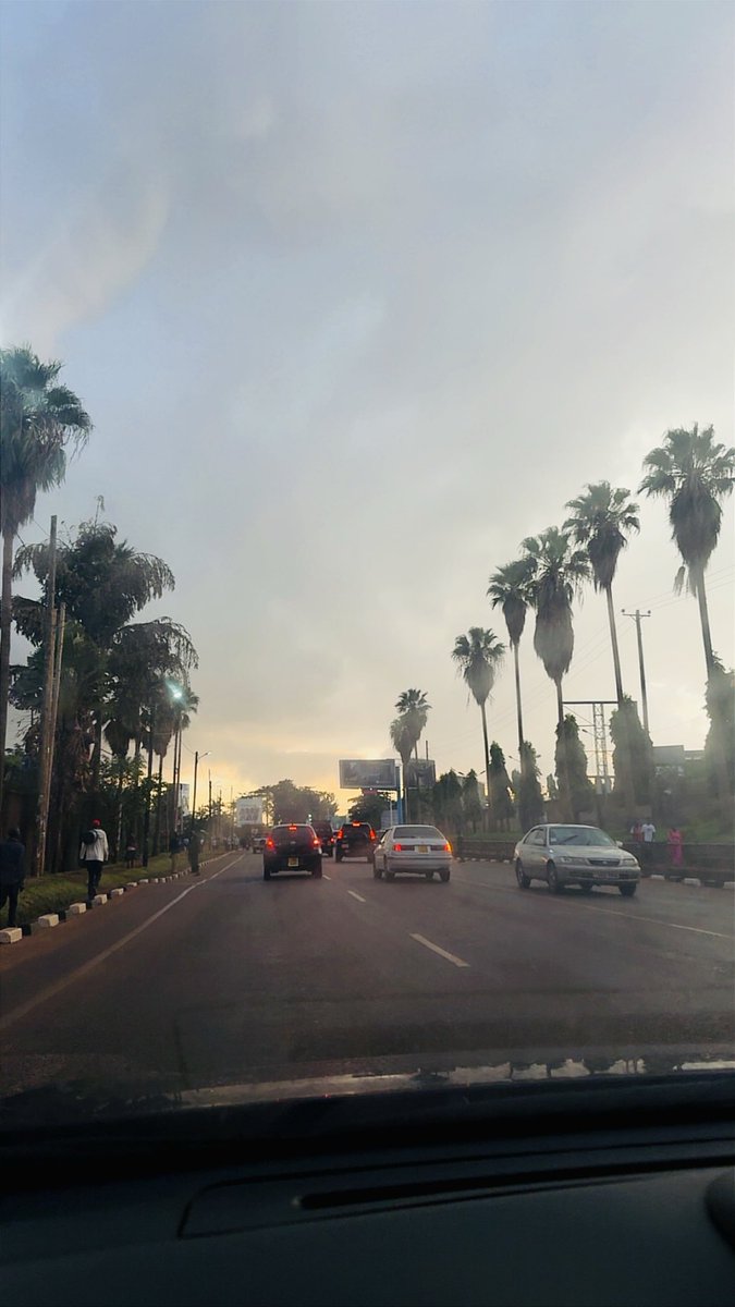 mutetsimelissa's tweet photo. Dawn is upon us. βΊοΈπ https://t.co/6AN0e8WDdl