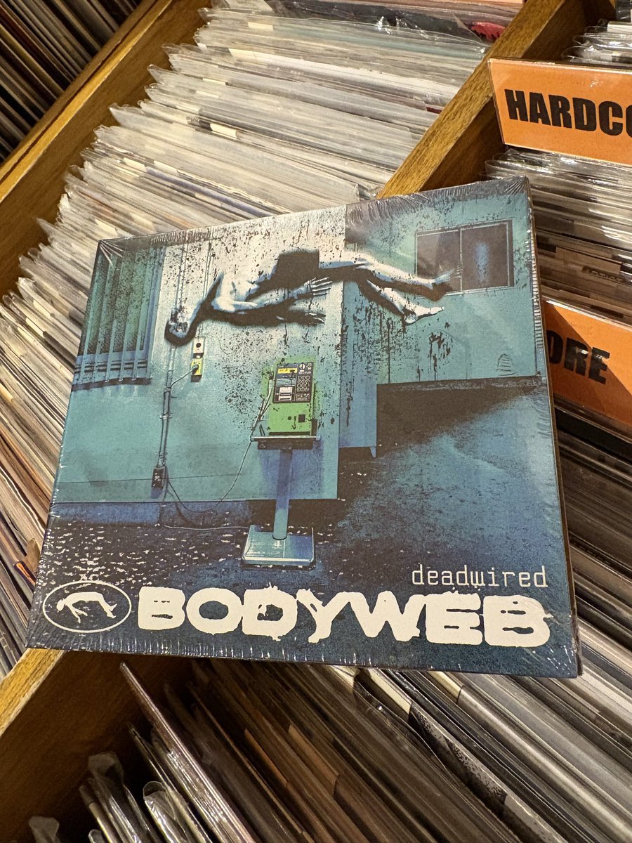 RETRIBUTION178's tweet photo. UKからBIG CHEESE, PEST CONTROLメンバー在籍UKHC/NU-METALCORE "BODYWEB"の新作MCDが再入荷💿1st CDは即完売する人気でしたが待望の新作！00年代Nu-Metalからの影響をベースに漂う様なメロディ、ダークさもありつつドラマティックな要素も高いサウンド🔻 https://t.co/iZShlH37DW https://t.co/VWS9hjaIsw