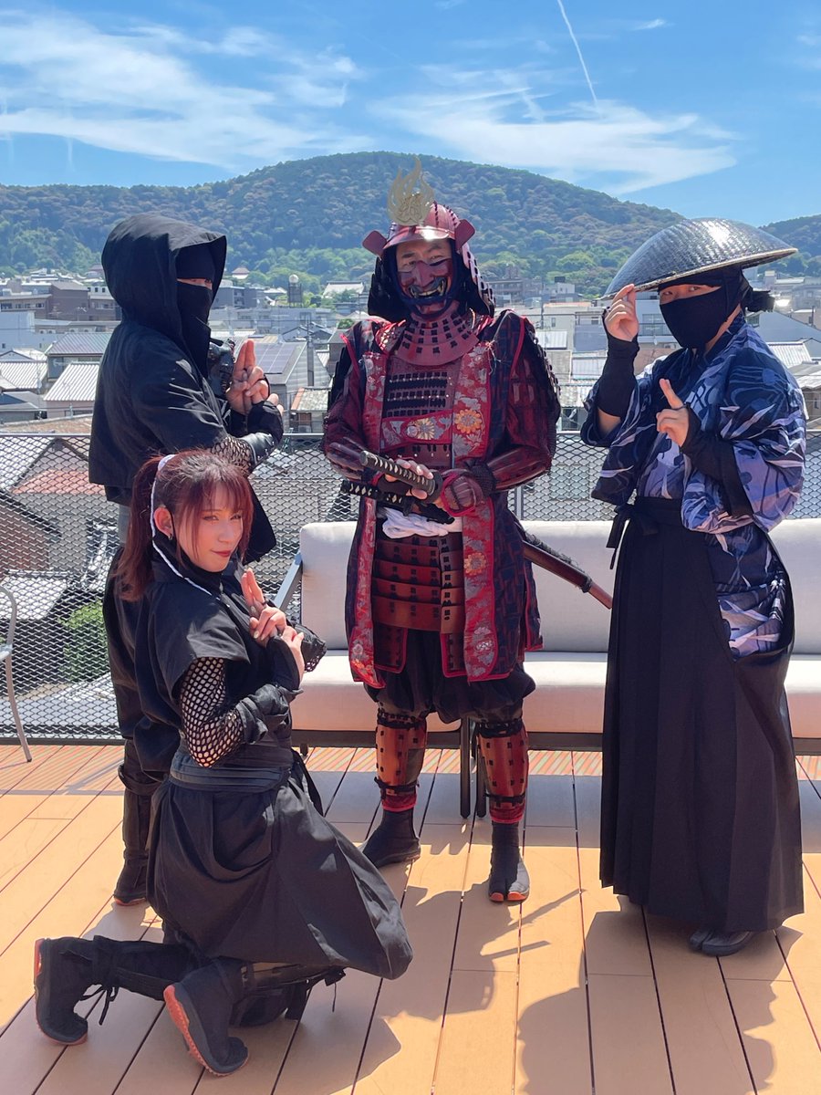 Ninjado_Japan's tweet photo. 本日は京都にて
忍者侍ショーでした。

屋上でのショー！
天気が良すぎて暑かったけど、
お客さんも喜んでくれました。

#忍者　#侍　#ninja #忍者堂　#samurai https://t.co/zx8nHNwZ6v
