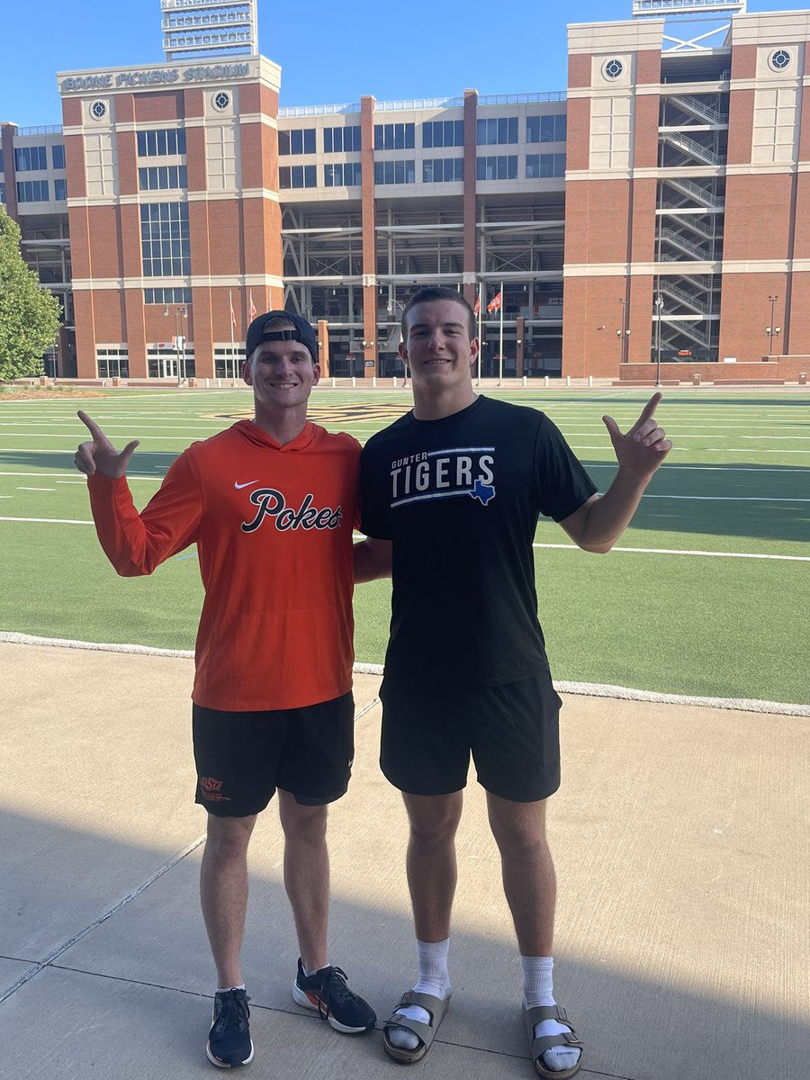 RhysDski's tweet photo. Great night at OSU getting some work in with @CoachSvoboda and @lukepardee Thank you for the invite and for the opportunity. #GoPokes #TPW 

@gunter_football
@GunterWrestling
@Coach_Rags
@_CoachFrosty
@CoachEgger
@seancooper_c4
@TomLoy247
@GPowersScout
@SolomonMaysDFW
@rivals
@247recruiting
@247Sports
@On3Recruiting
@One11Recruiting
@MaxPreps
@RallyPrepsTX
@PrepRedzone
@adamgorney
@sixstarfootball
@samspiegs
@ChadSimmons_
@SWiltfong_
@CharlesPower
@BrandonHuffman
@UANextFootball
@TomLuginbill
@AllenTrieu
@TXRecruits
@tfloss32
@Recruit_DFW
@nextupdfw