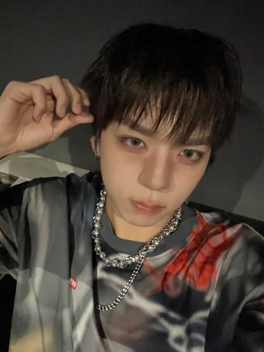 nouera_official's tweet photo. 💭_

[#기현] 오늘 밀라노에서의 투어도 끝났다 !! 밀라노에서도 좋은 추억만 남기고 가는 것 같아서 뿌듯하다. 다음에 기회가 되면 다시 올게요 !! 사랑해요 🖤🖤🖤

[#준표] 밀라노 고마워요 🤍 좋은 추억 보내고 갑니다 

[#현준] 밀라노 끝 ~~ 너무 재밌다잉 ~~

[#유섭] 밀라노에서도 콘서트 잘 마무리했어요~~~😎
유럽 투어 하는 동안 행복한 추억 많이 쌓고 있어요~ 노바들 항상 고맙고 사랑합니다~~!😎

#NouerA #누에라 #ヌエラ
#NouerA_WORLD_TOUR
#CATCH_THE_WAVE
